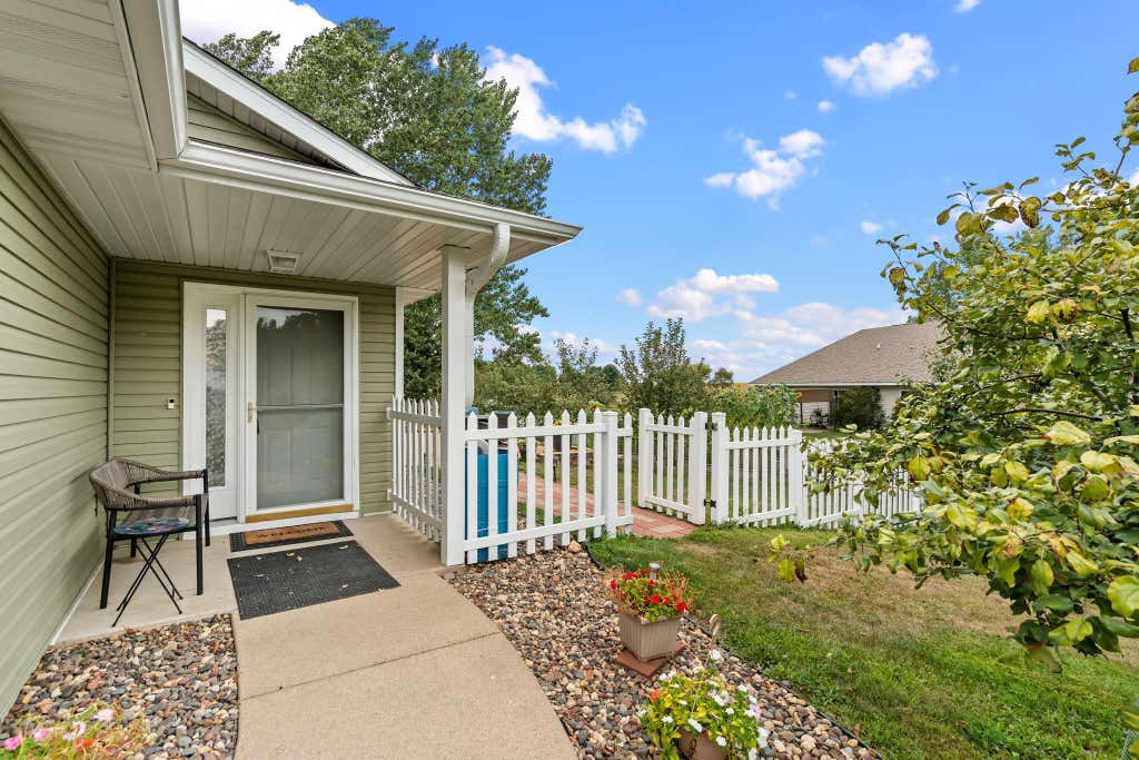 Photo of 1820 Wooden Shoe Court, Baldwin, WI 54002 (MLS # 7126914)