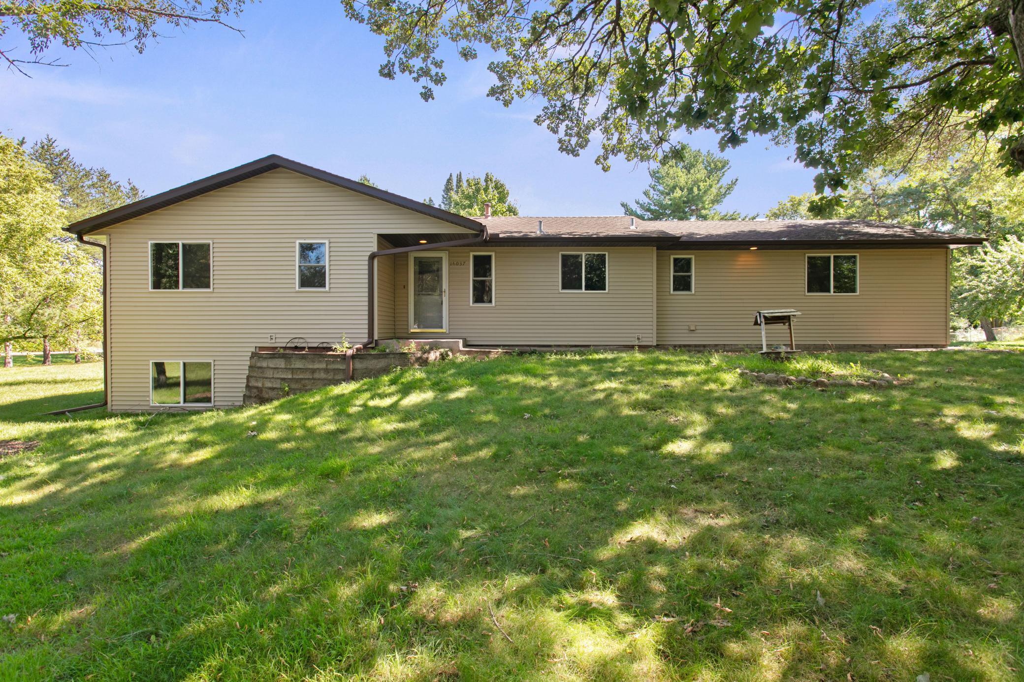 16037 Oneida Street NW