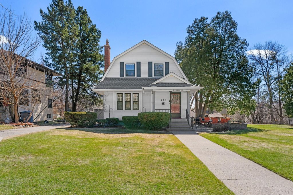 Photo of 205 W 52nd Street, Minneapolis, MN 55419 (MLS # 7044787)