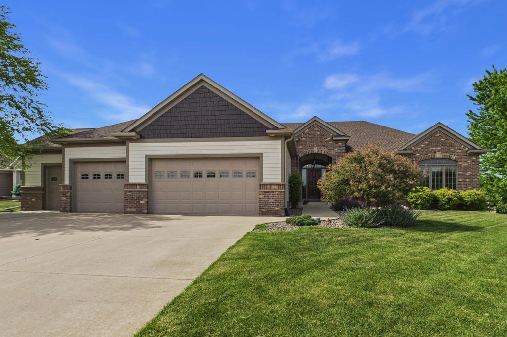 Photo of 1545 Century Knoll Lane NE, Rochester, MN 55906 (MLS # 7084625)
