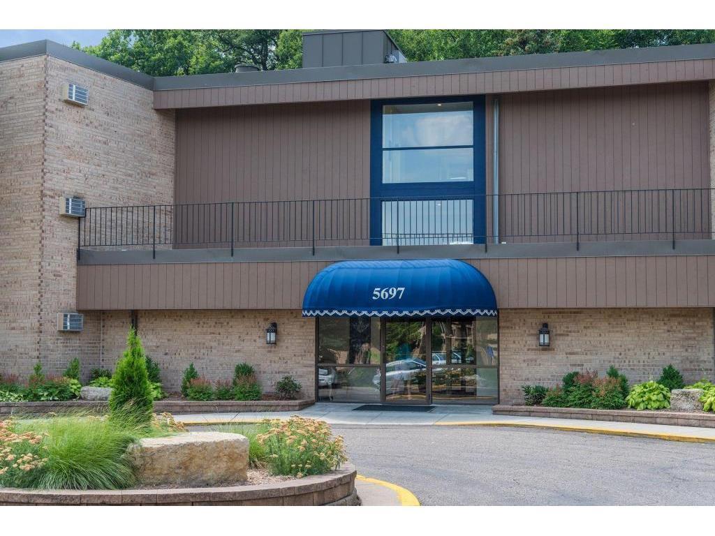 5697 Green Circle Drive 304