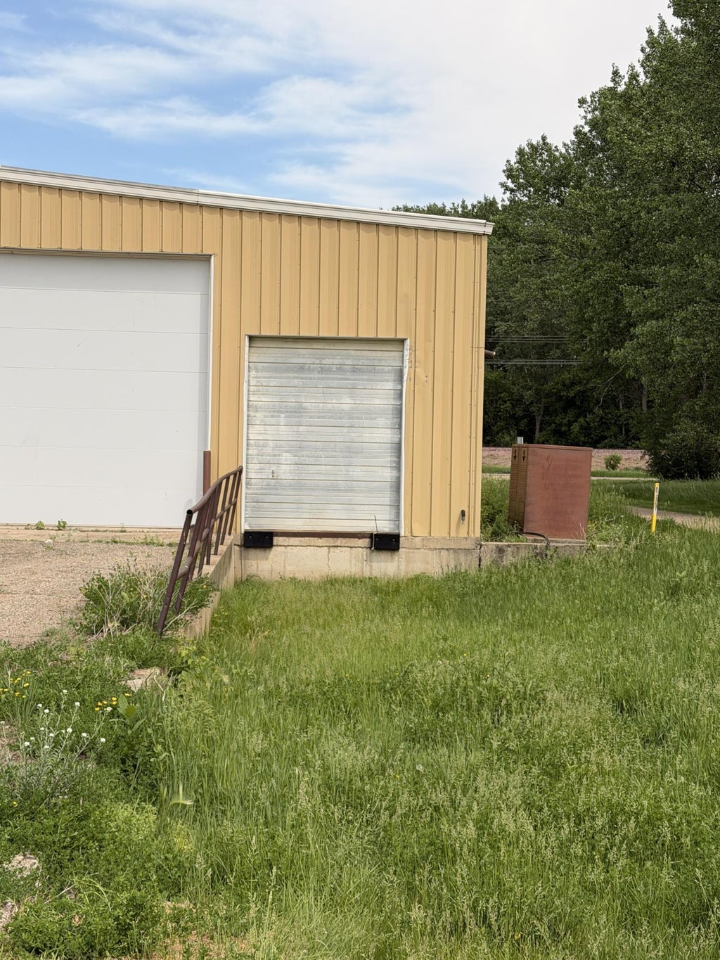 Photo of 1915 1st Avenue, Windom, MN 56101 (MLS # 7087272)