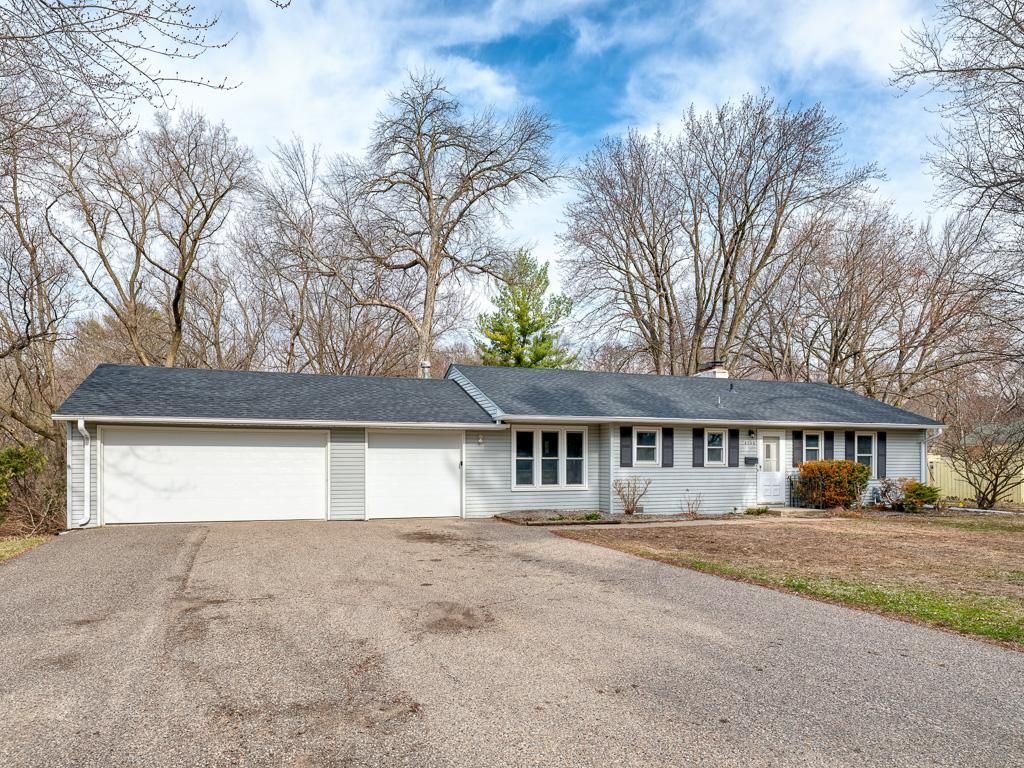 Photo of 4246 Oak Drive Lane, Minnetonka, MN 55343 (MLS # 7047730)