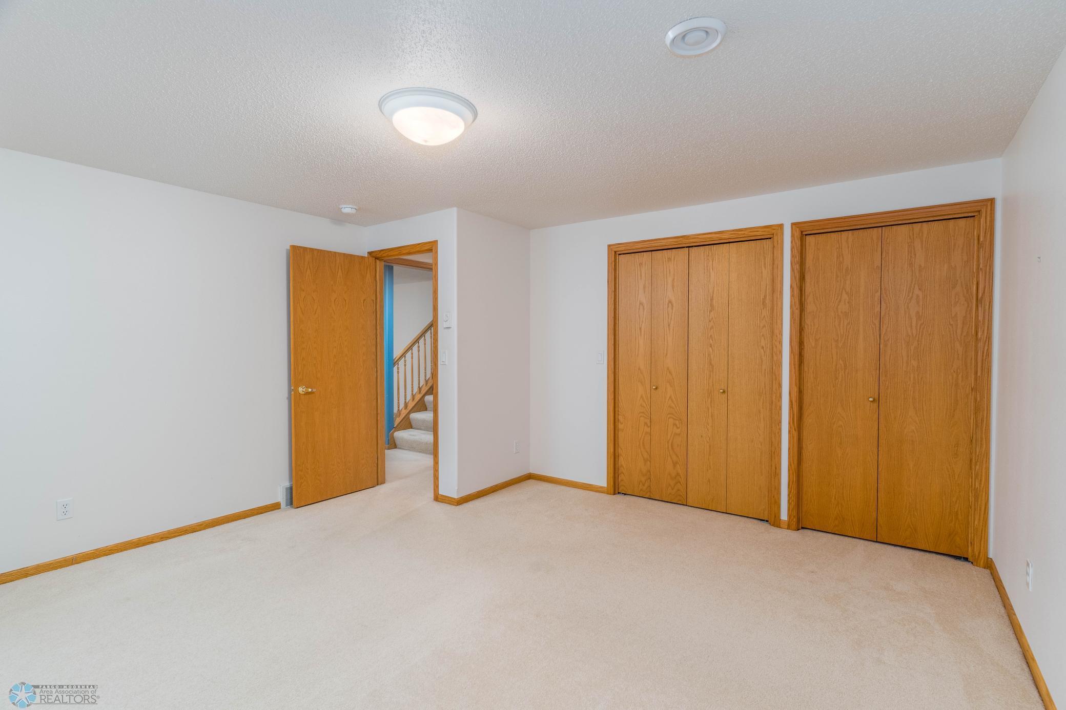 Moorhead, Minnesota 56560, United States, 3 Bedrooms Bedrooms, ,2 BathroomsBathrooms,Residential,Active,257230