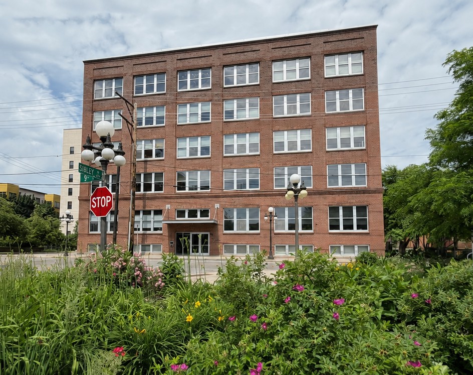 225 9th Street E 205