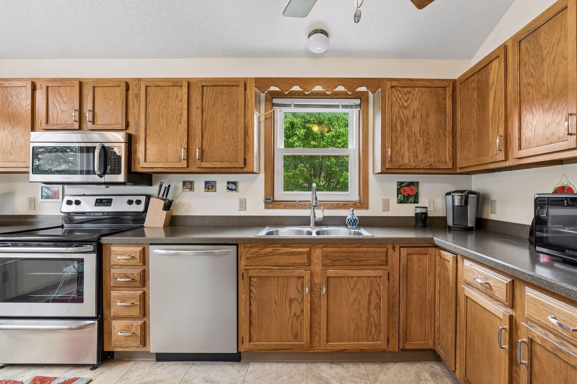 3996 Woodview Drive