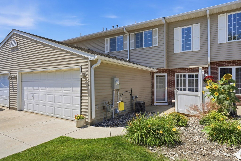 Photo of 1122 Heather Lane, Waconia, MN 55387 (MLS # 7159869)