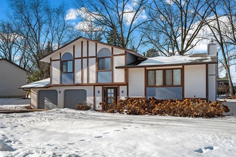 4221 Edgemont Street Vadnais Heights MN 55127