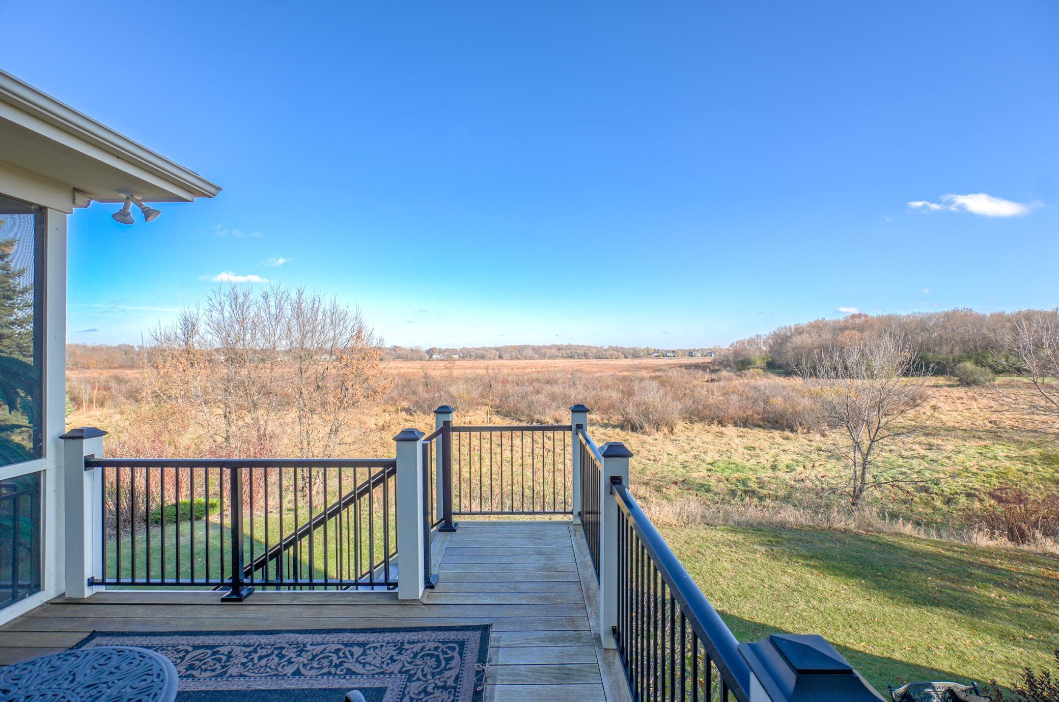4544 Bluebell Trail N