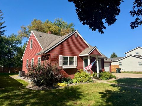 Photo of 704 S 12th Street, Olivia, MN 56277 (MLS # 6800772)