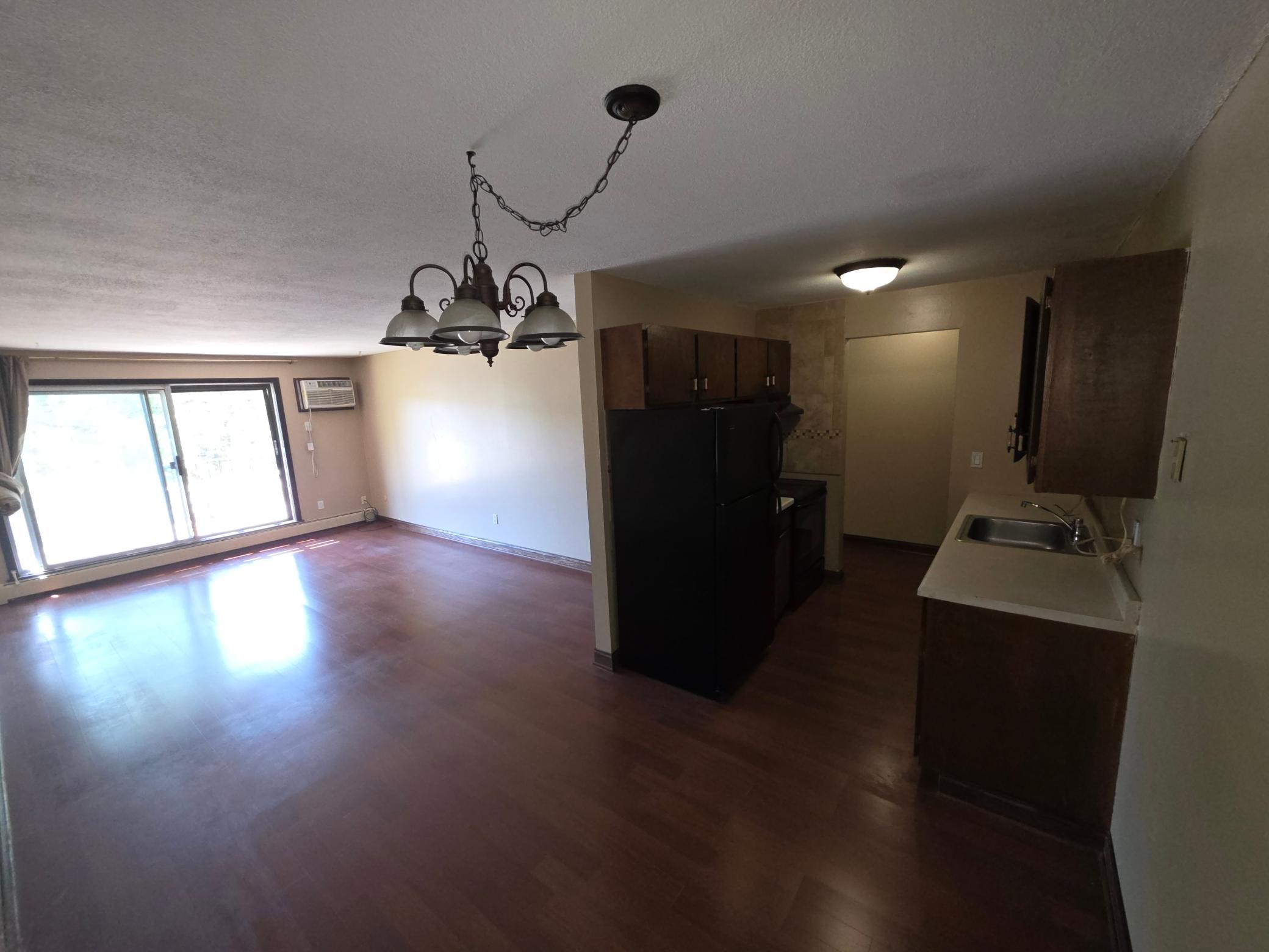 3431 Kent Street 813