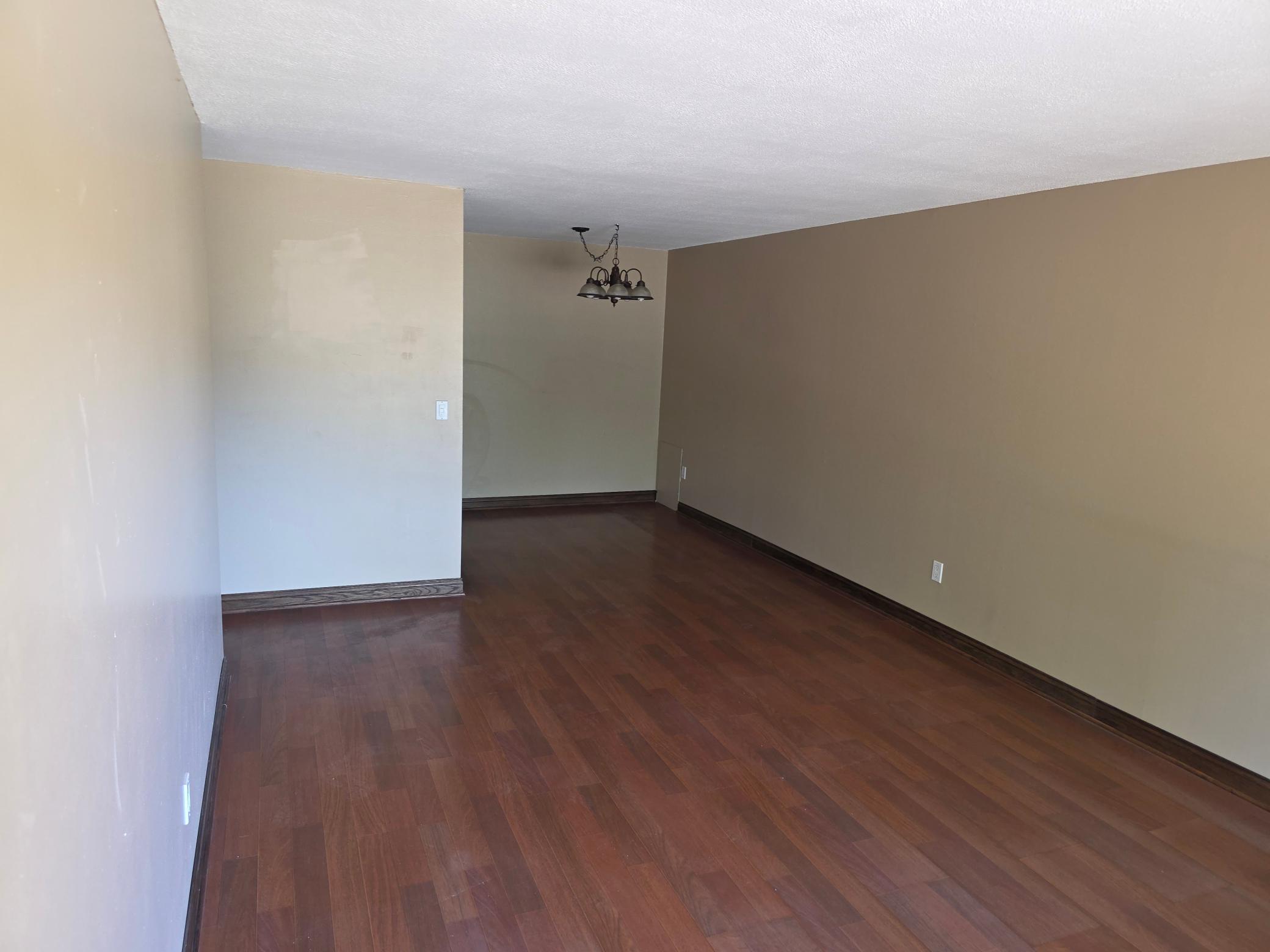 3431 Kent Street 813