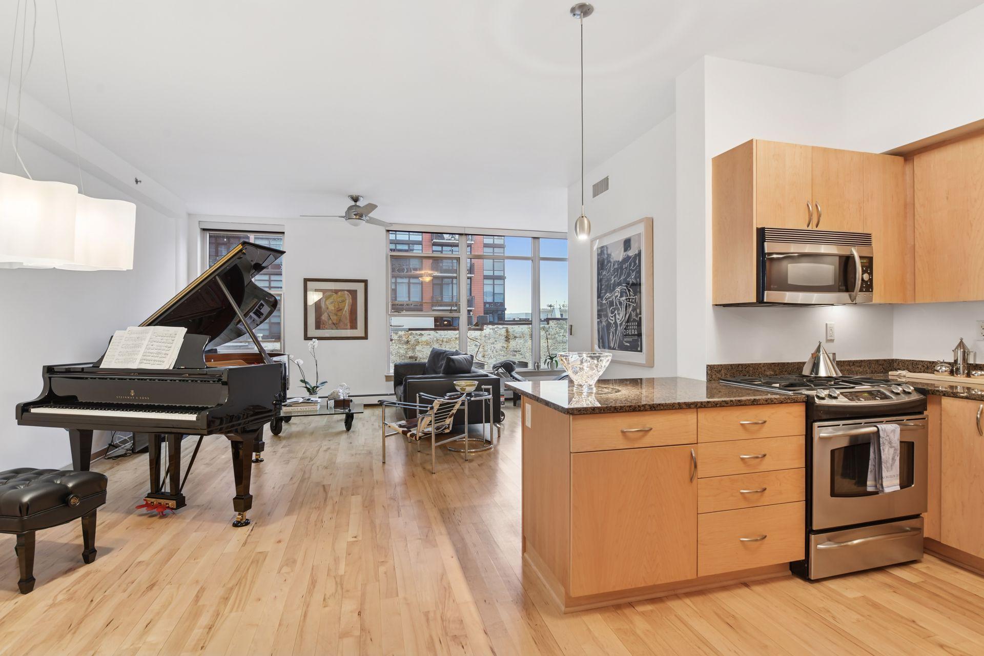 215 10th Avenue S 435