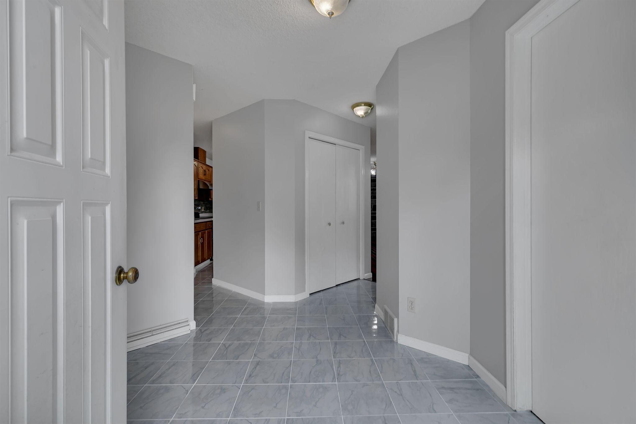 1403 33rd Avenue N 23