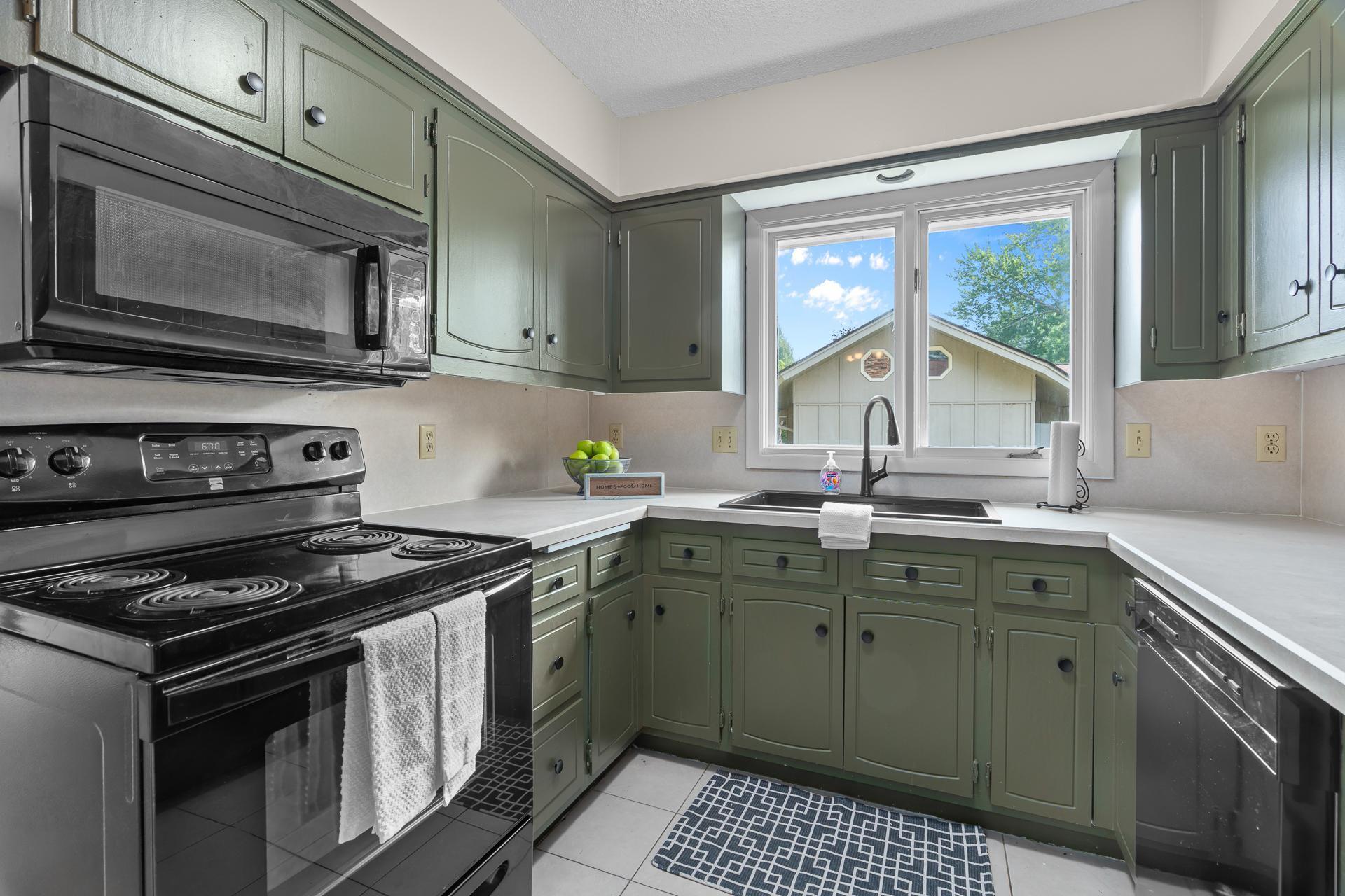 6000 W 105th Street