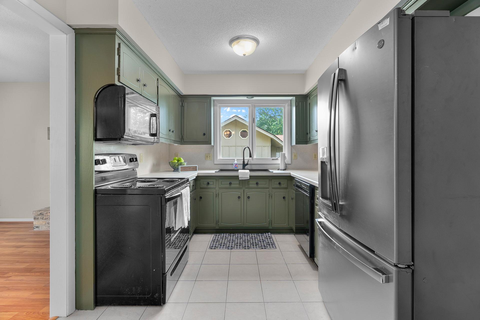 6000 W 105th Street