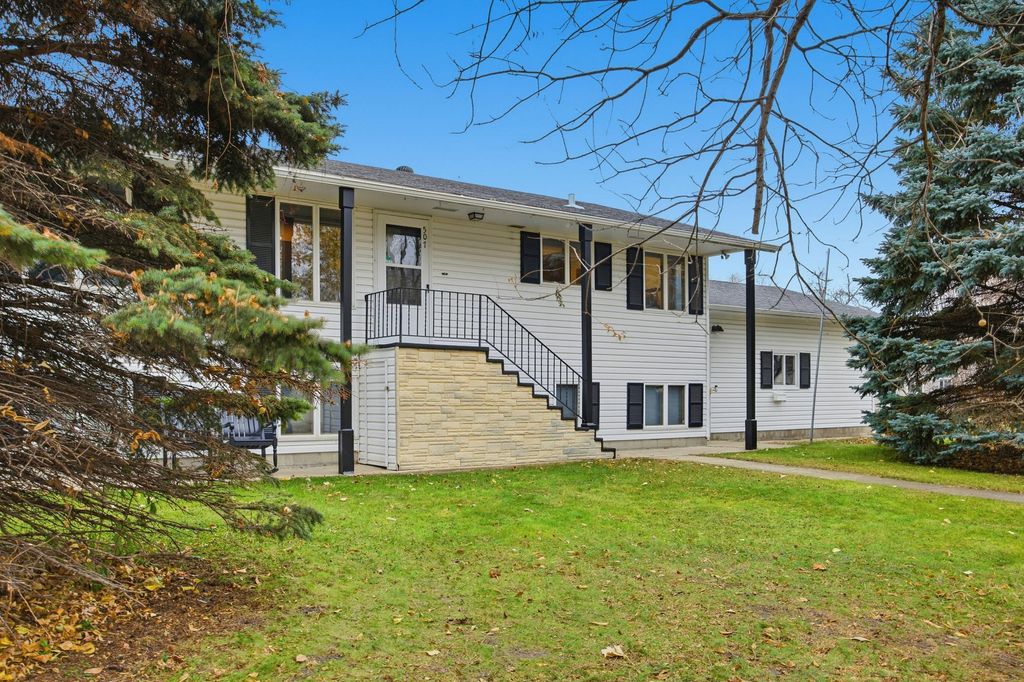 Photo of 507 1st Avenue E, Ada, MN 56510 (MLS # 6821472)