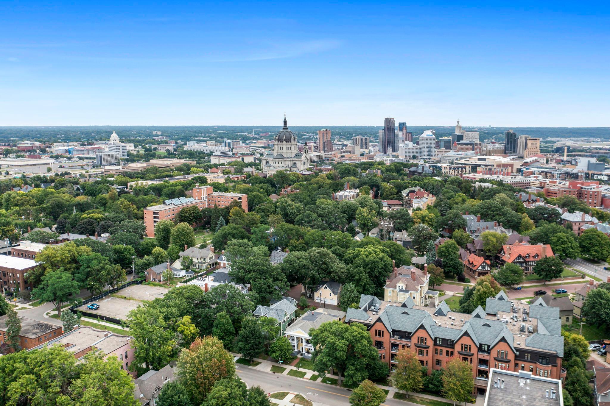 102 Western Avenue N 4