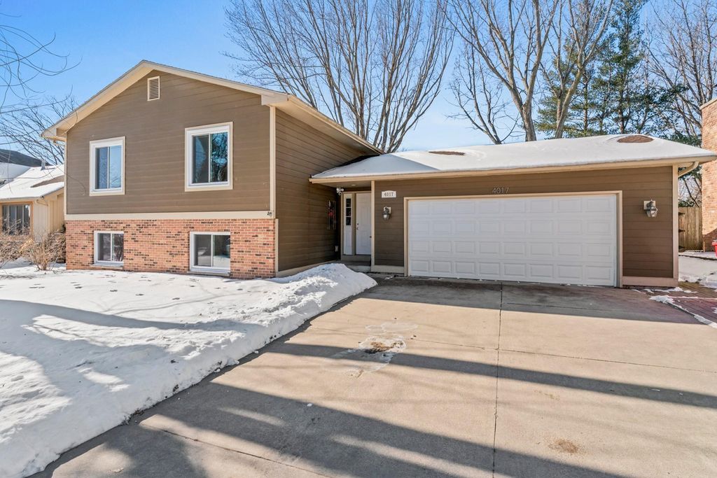 Photo of 4017 11th Avenue NW, Rochester, MN 55901 (MLS # 7014963)
