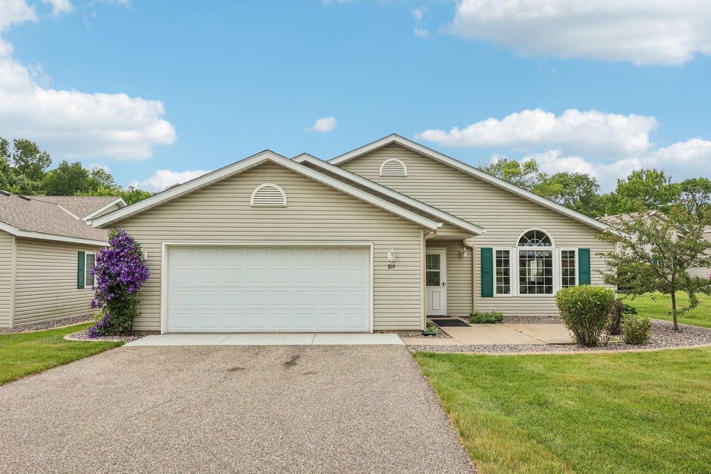 Photo of 819 7th Avenue NE, Buffalo, MN 55313 (MLS # 7107090)