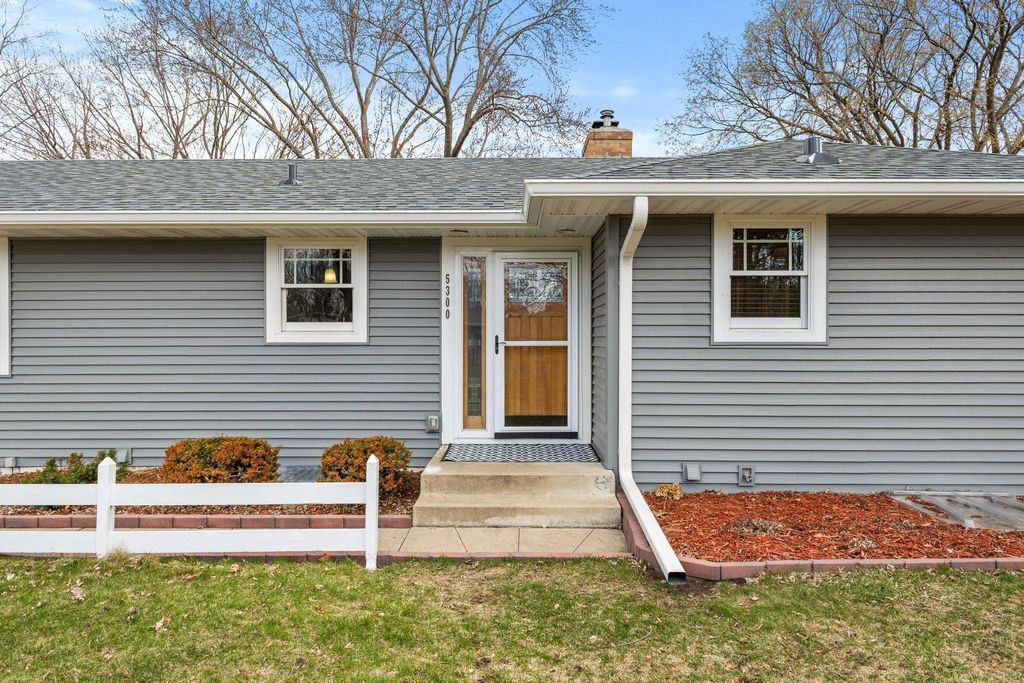 Photo of 5300 Saint Croix Avenue N, Golden Valley, MN 55422 (MLS # 7055376)