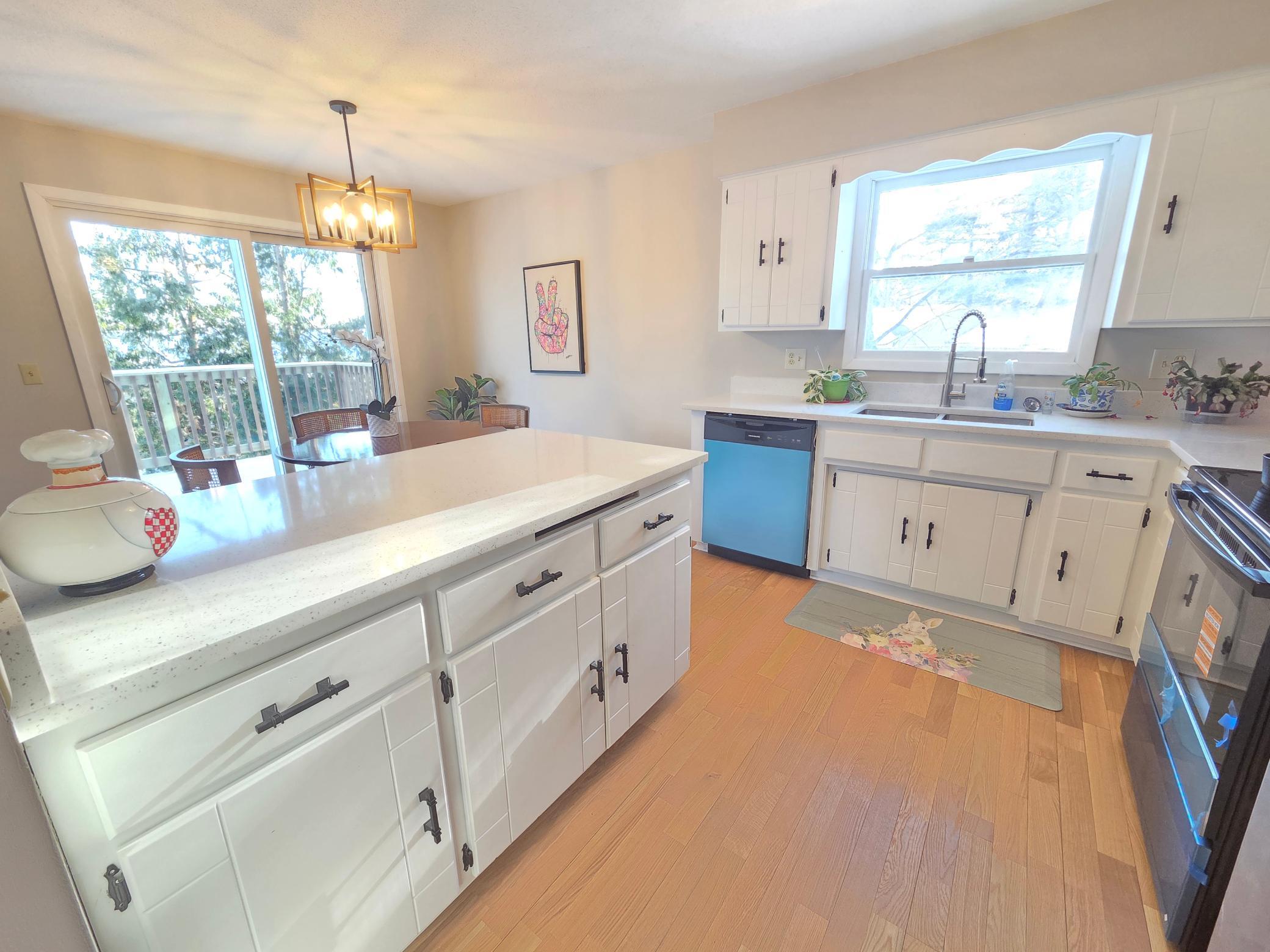4174 Oakcrest Drive