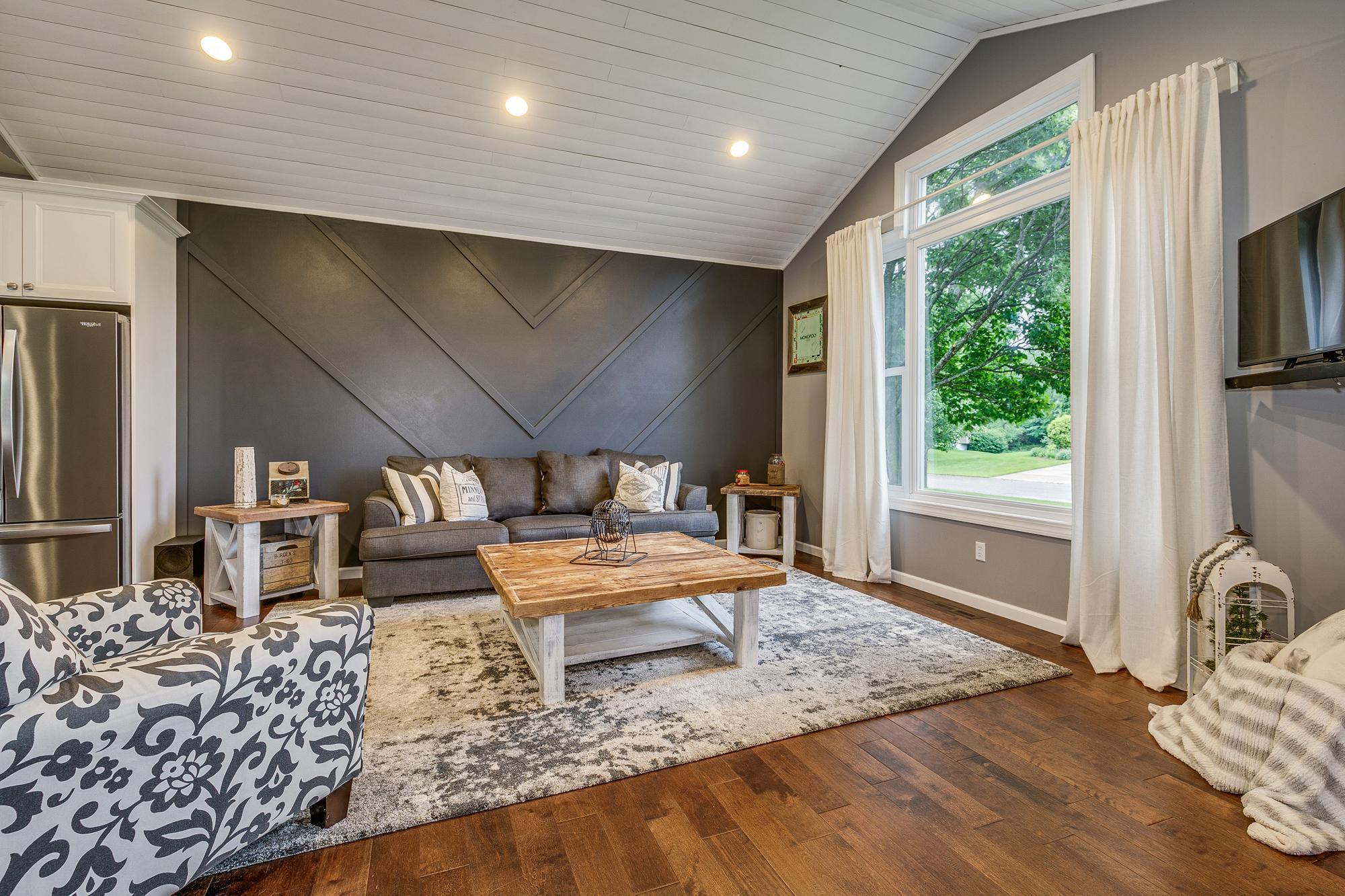 1401 Pheasant Hills Drive