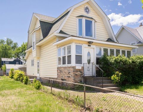 1638 Concordia Avenue Saint Paul MN 55104