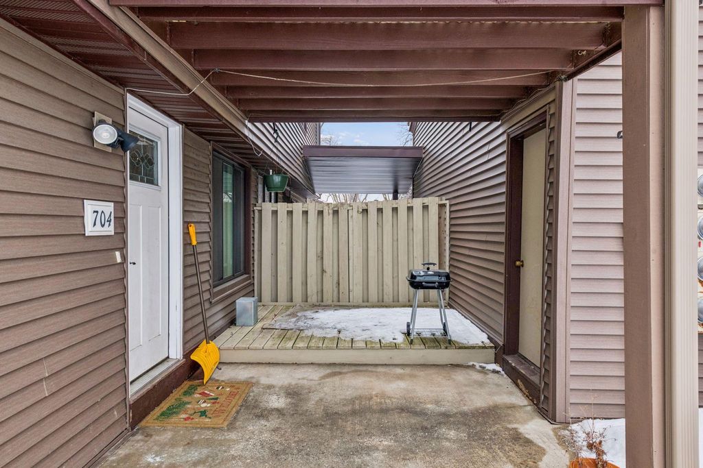 Photo of 112704 Hundertmark Road, Chaska, MN 55318 (MLS # 7021710)