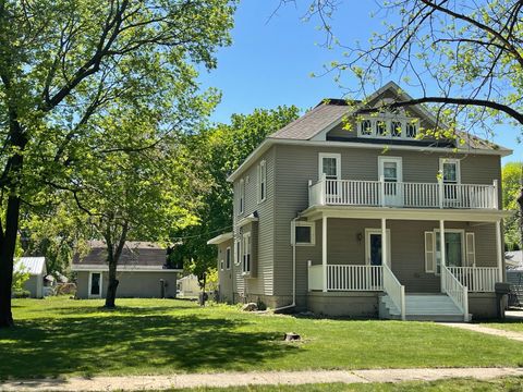Photo of 136 North Street, Tracy, MN 56175 (MLS # 6816257)