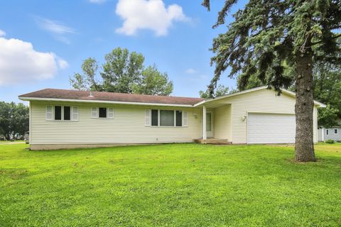 Photo of 54067 267th Street, Lansing Twp, MN 55950 (MLS # 6762470) Photo of 54067 267th Street, Lansing Twp, MN 55950 (MLS # 6762470)