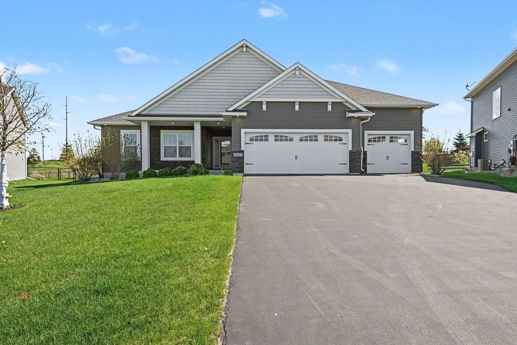 Photo of 16122 Estate Lane, Lakeville, MN 55044 (MLS # 7072100)