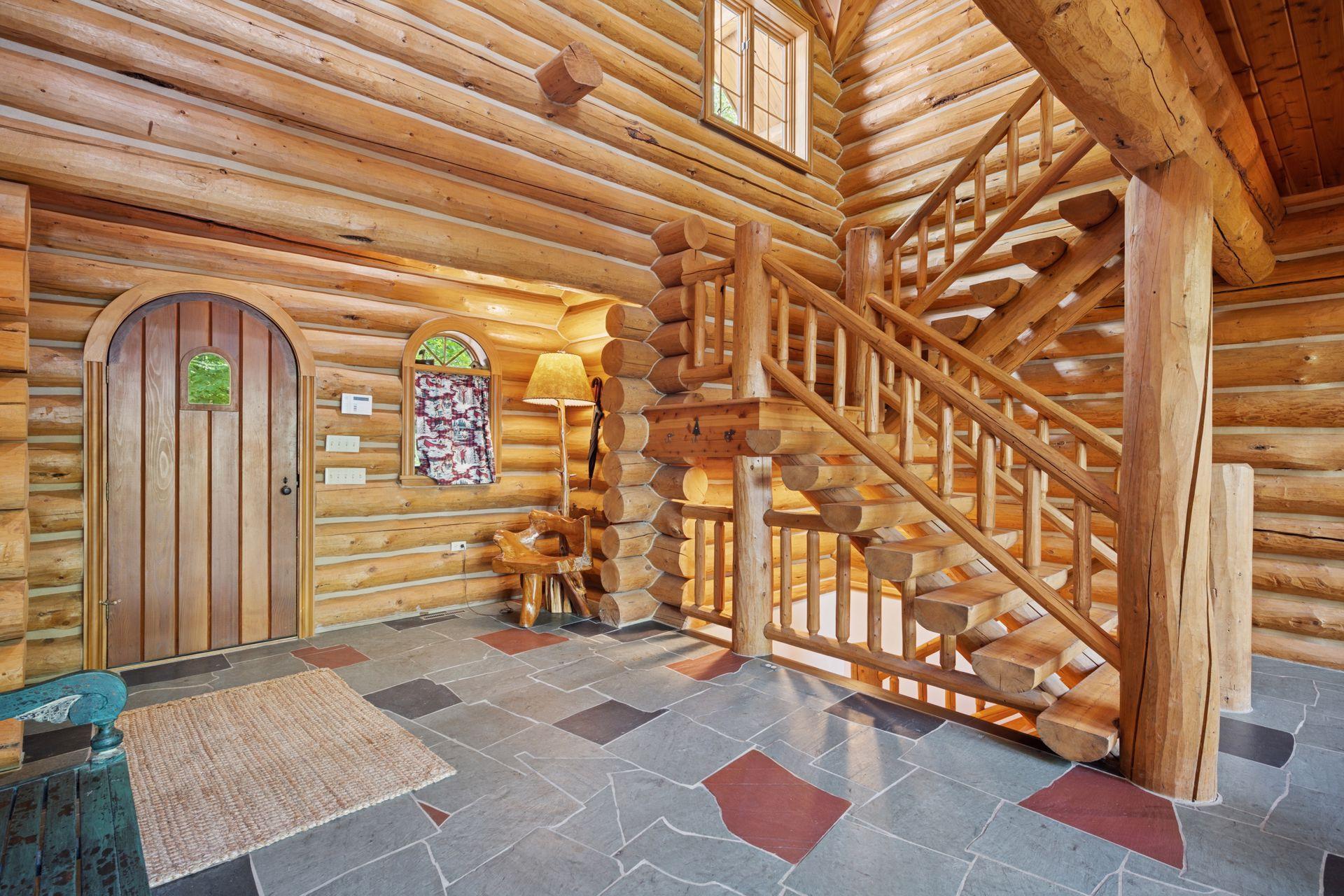 6070 PILGER Avenue NW