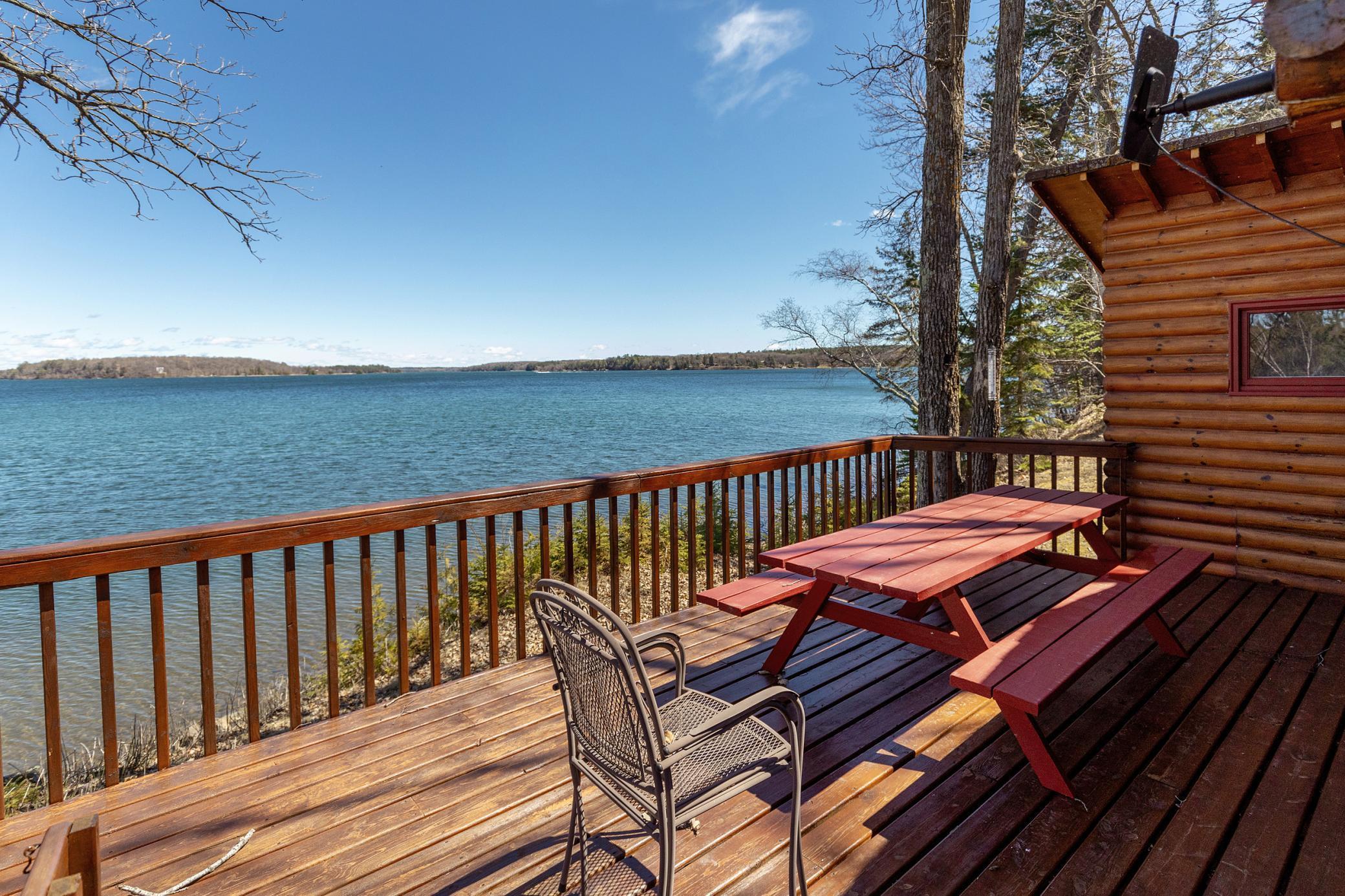 7520 Trophy Trail NW