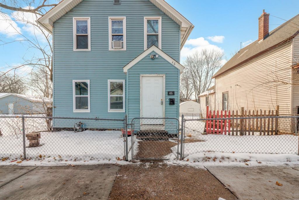 Photo of 46 Winnipeg Avenue, Saint Paul, MN 55117 (MLS # 7036106)