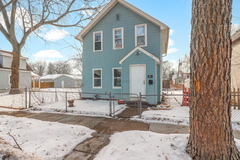 Photo of 46 Winnipeg Avenue, Saint Paul, MN 55117 (MLS # 7036106)