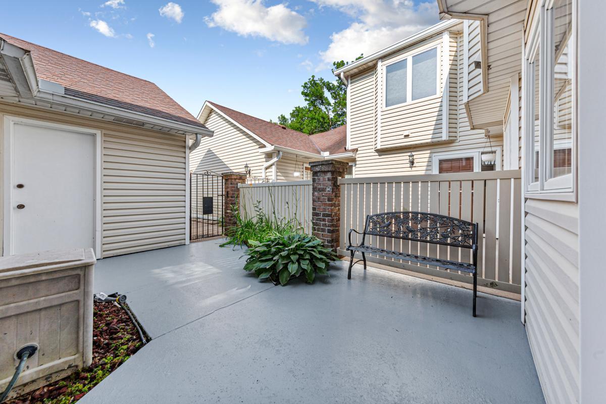994 Hill Court
