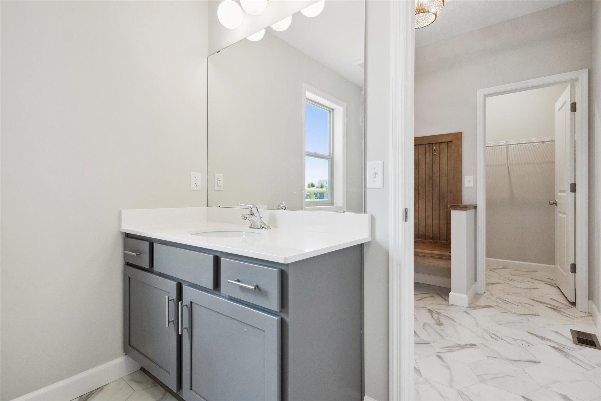 5956 Upper 179th Street W