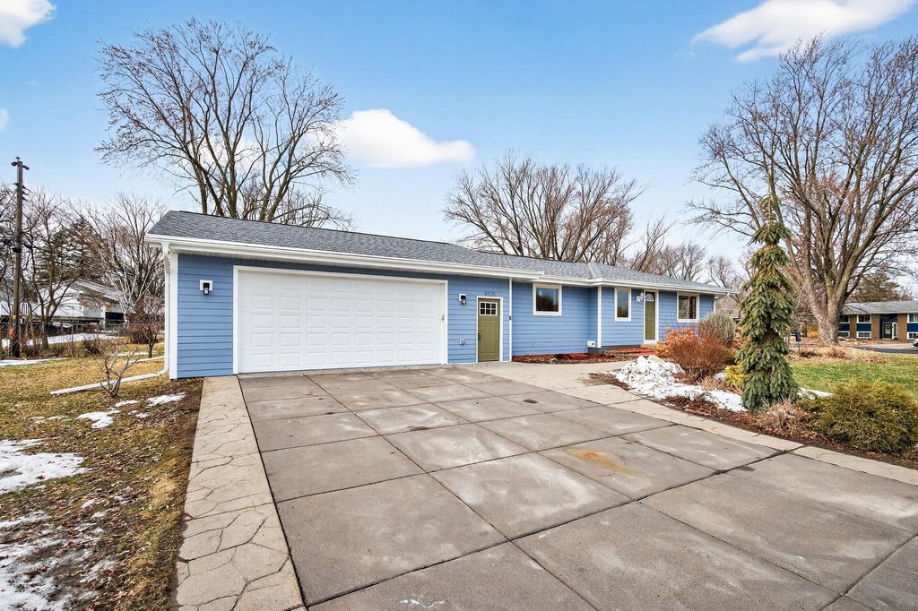 Photo of 8328 Johnson Circle, Bloomington, MN 55437 (MLS # 7039300)