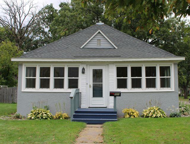 201 1st Avenue SE