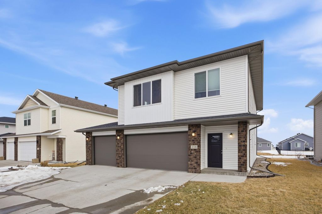 Photo of 218 5TH Street E, Horace, ND 58047 (MLS # 7030883)