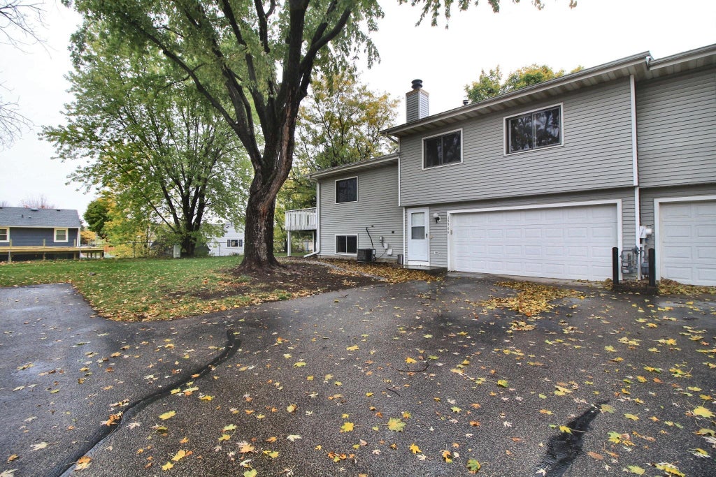 Photo of 15566 Cornell Trail, Rosemount, MN 55068 (MLS # 7166033)