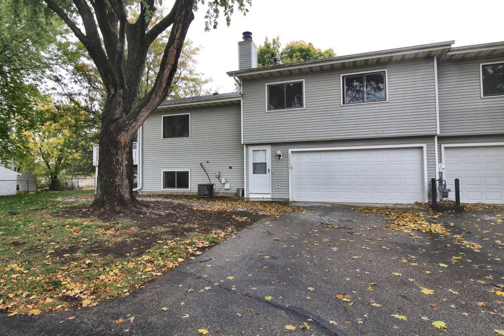 Photo of 15566 Cornell Trail, Rosemount, MN 55068 (MLS # 7166033)