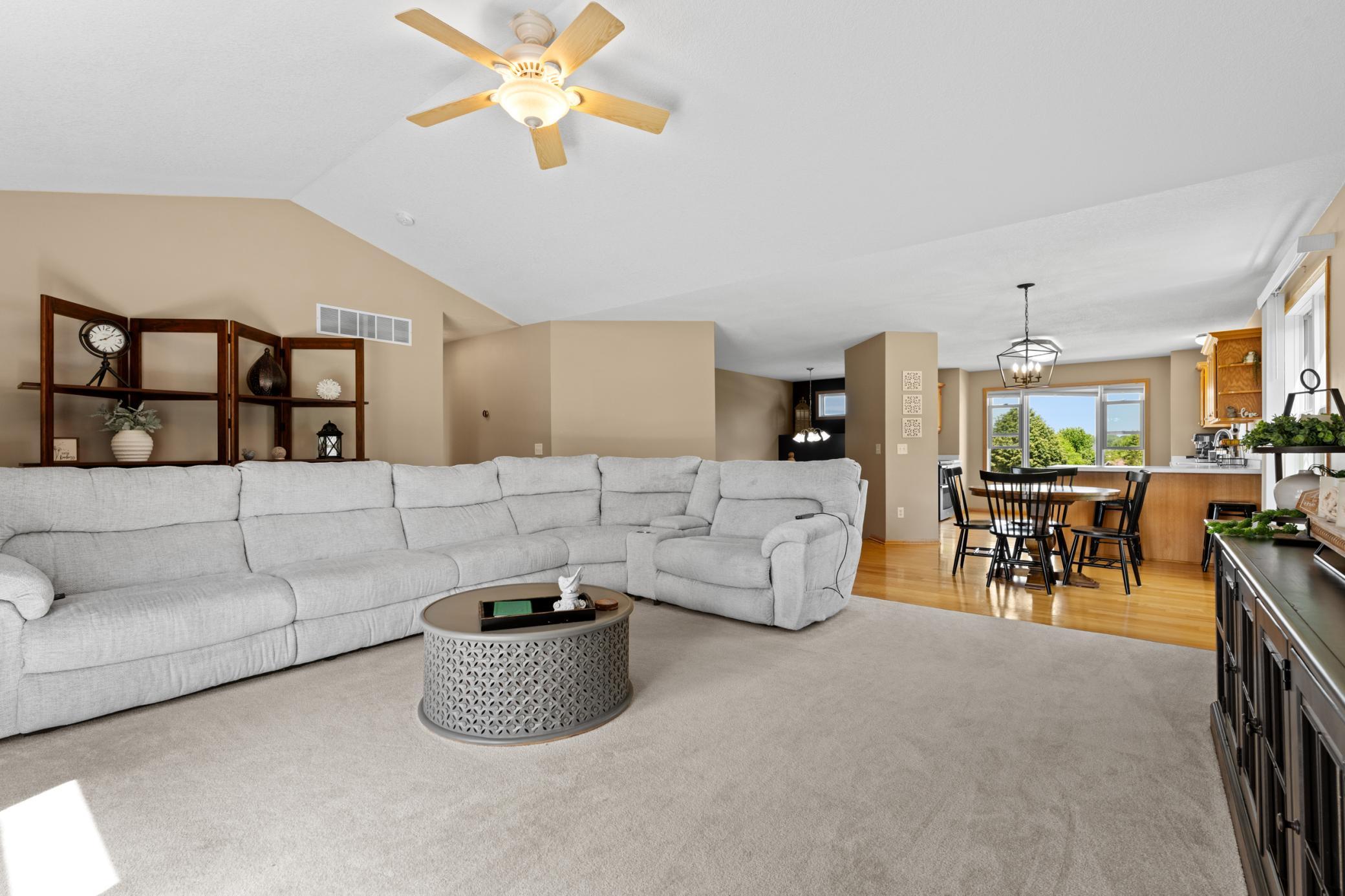 2570 Boulder Ridge Lane NW