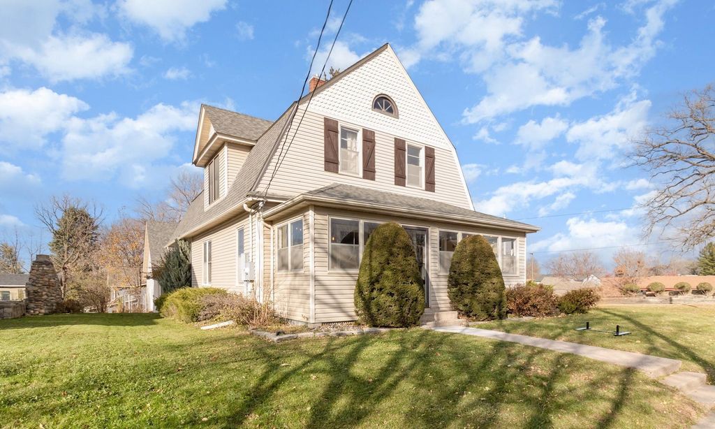 Photo of 1004 College Avenue, Red Wing, MN 55066 (MLS # 6822648)