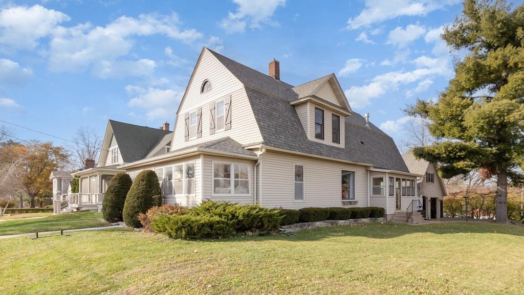 Photo of 1004 College Avenue, Red Wing, MN 55066 (MLS # 6822648)