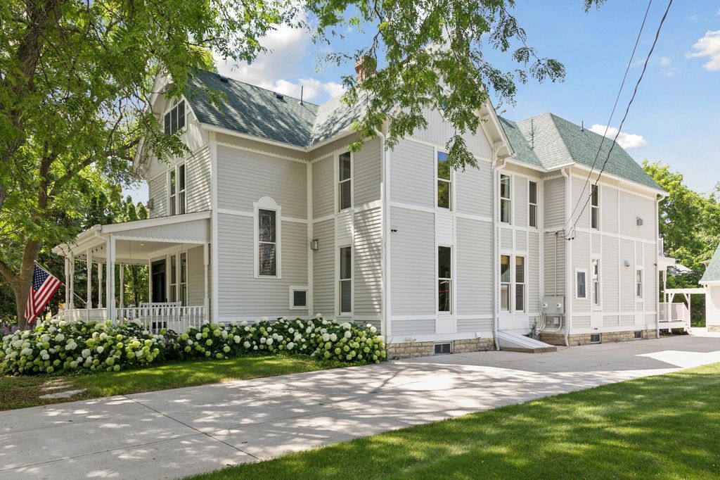 Photo of 206 5th Street S, Stillwater, MN 55082 (MLS # 7055254)