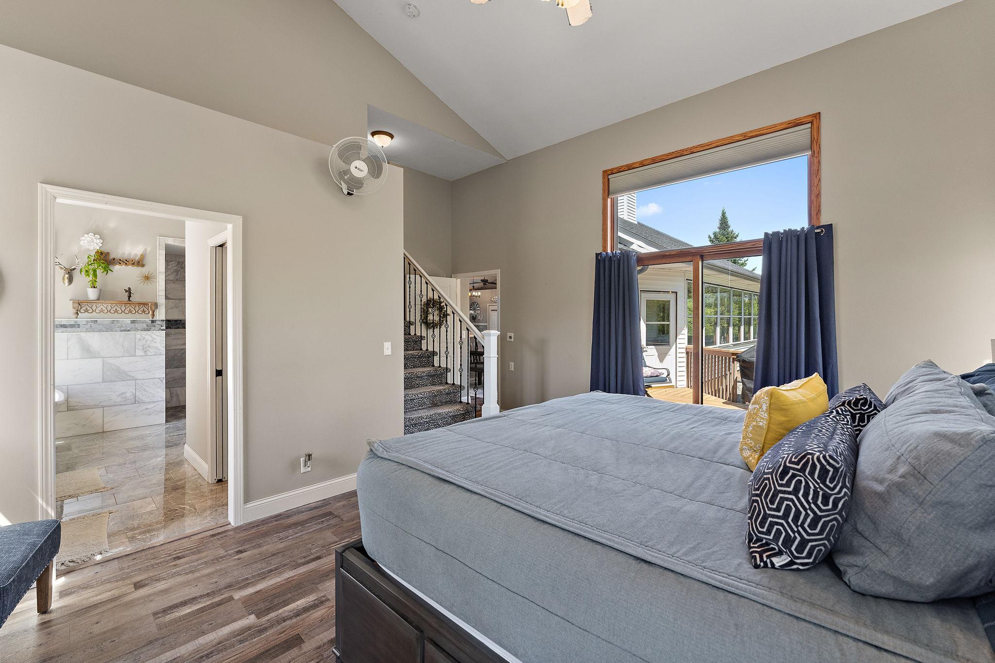 Prescott, Wisconsin, 54021, United States, 5 Bedrooms Bedrooms, ,6 BathroomsBathrooms,Residential,Active,2017498