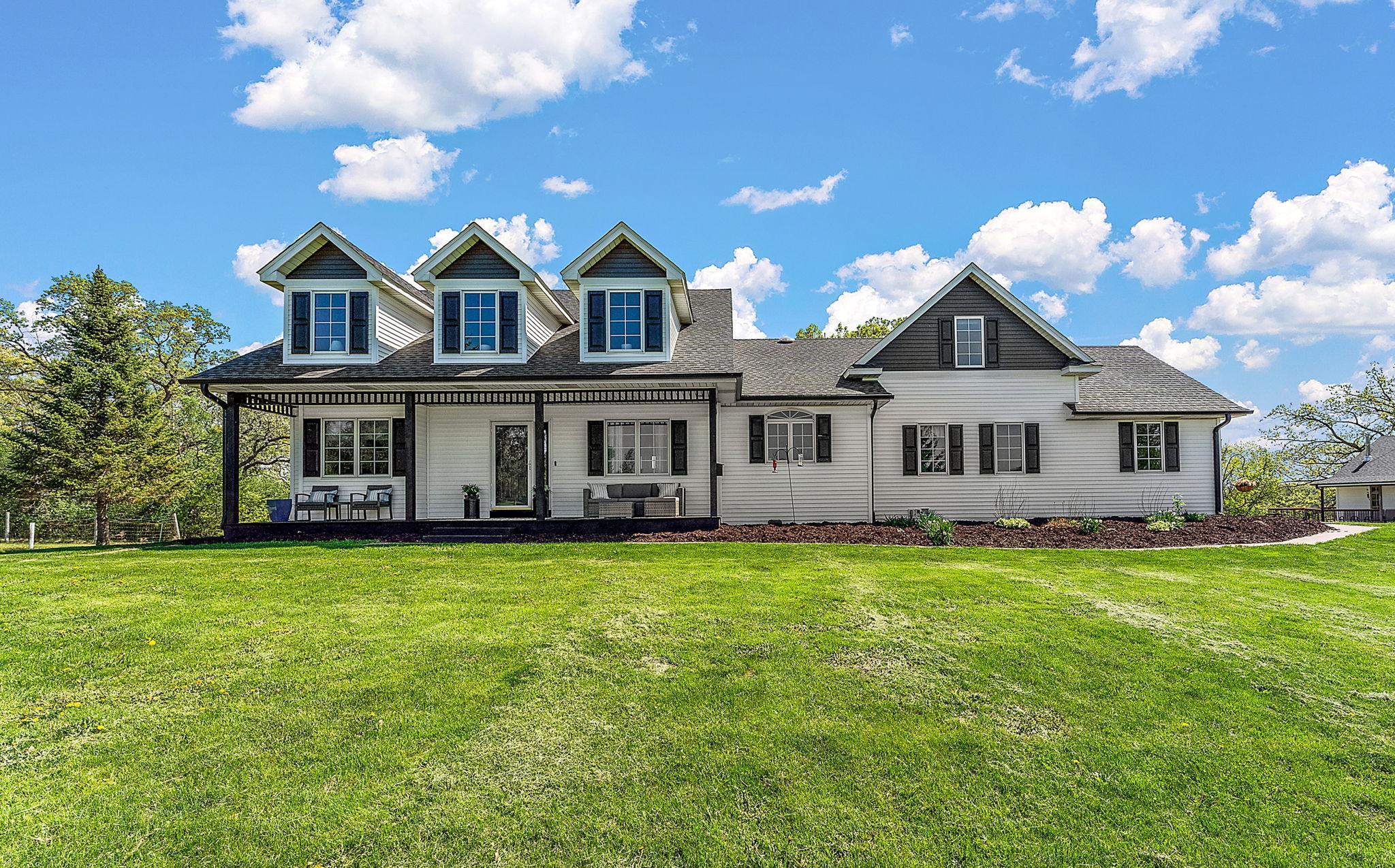 Prescott, Wisconsin, 54021, United States, 5 Bedrooms Bedrooms, ,6 BathroomsBathrooms,Residential,Active,2017498