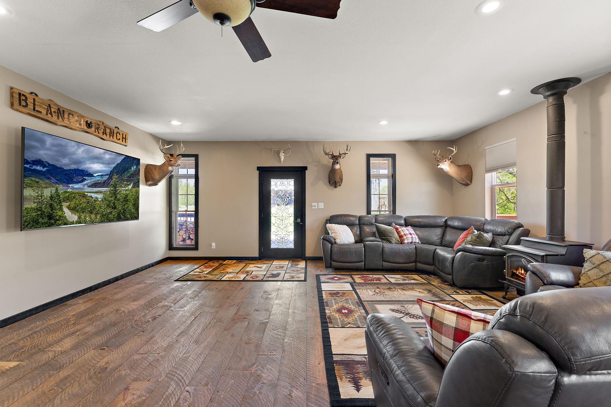 Prescott, Wisconsin, 54021, United States, 5 Bedrooms Bedrooms, ,6 BathroomsBathrooms,Residential,Active,2017498